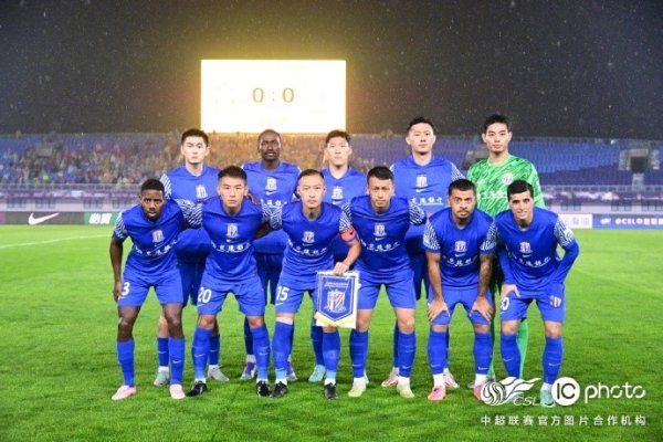 北京时间10月17日20:00，中超职业联赛  第21轮，上海申花客场应战    2-1获胜