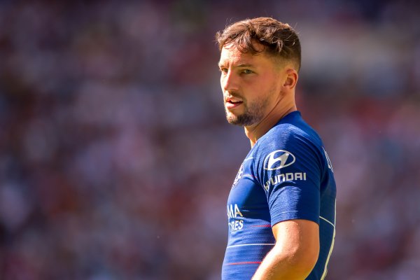 德林克沃特:效力切尔西的日子会喝酒和女孩鬼混 曾因酒驾被逮捕