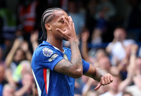 若昂-佩德罗: 很高兴埃斯特旺在球队 面对五后场球员要有更多人进危险区域